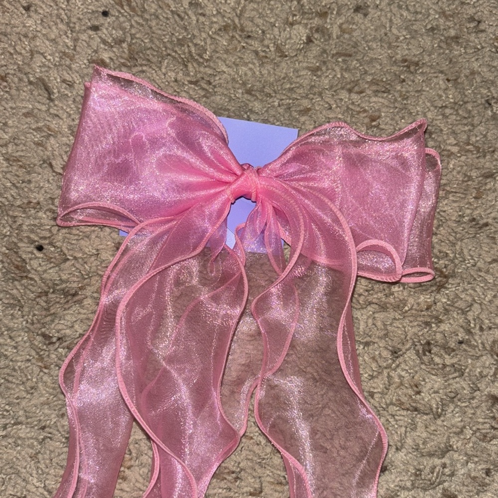 Pink bow - Picture 2 of 5